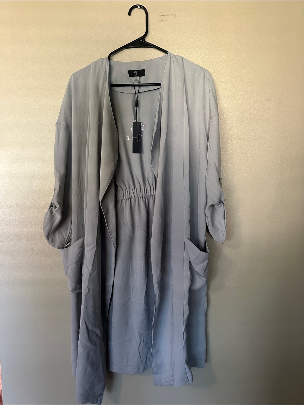 Tahari Tawny Light Gray Textured Knit Dress